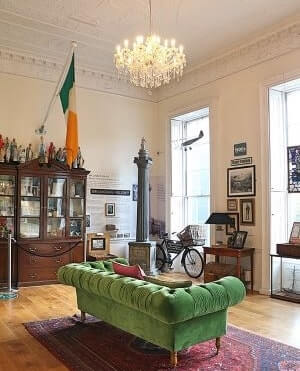 tricolour and green sofa on first floor little museum of dublin